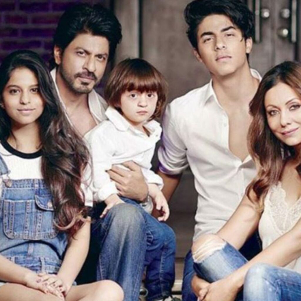 Abram Khan Age , Family ,Photos , Biography and More Siteindian