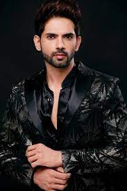 Ankit Bathla Age, Height, Girlfriend, Family, Career, Biography, & More